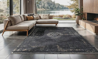 Medallion Black 8263